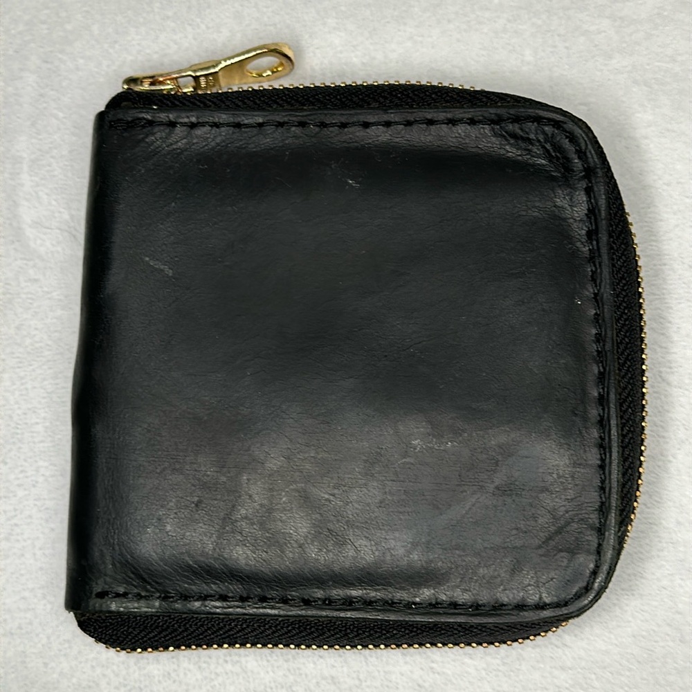 Elegant Black Leather Wallet with Gold Accents